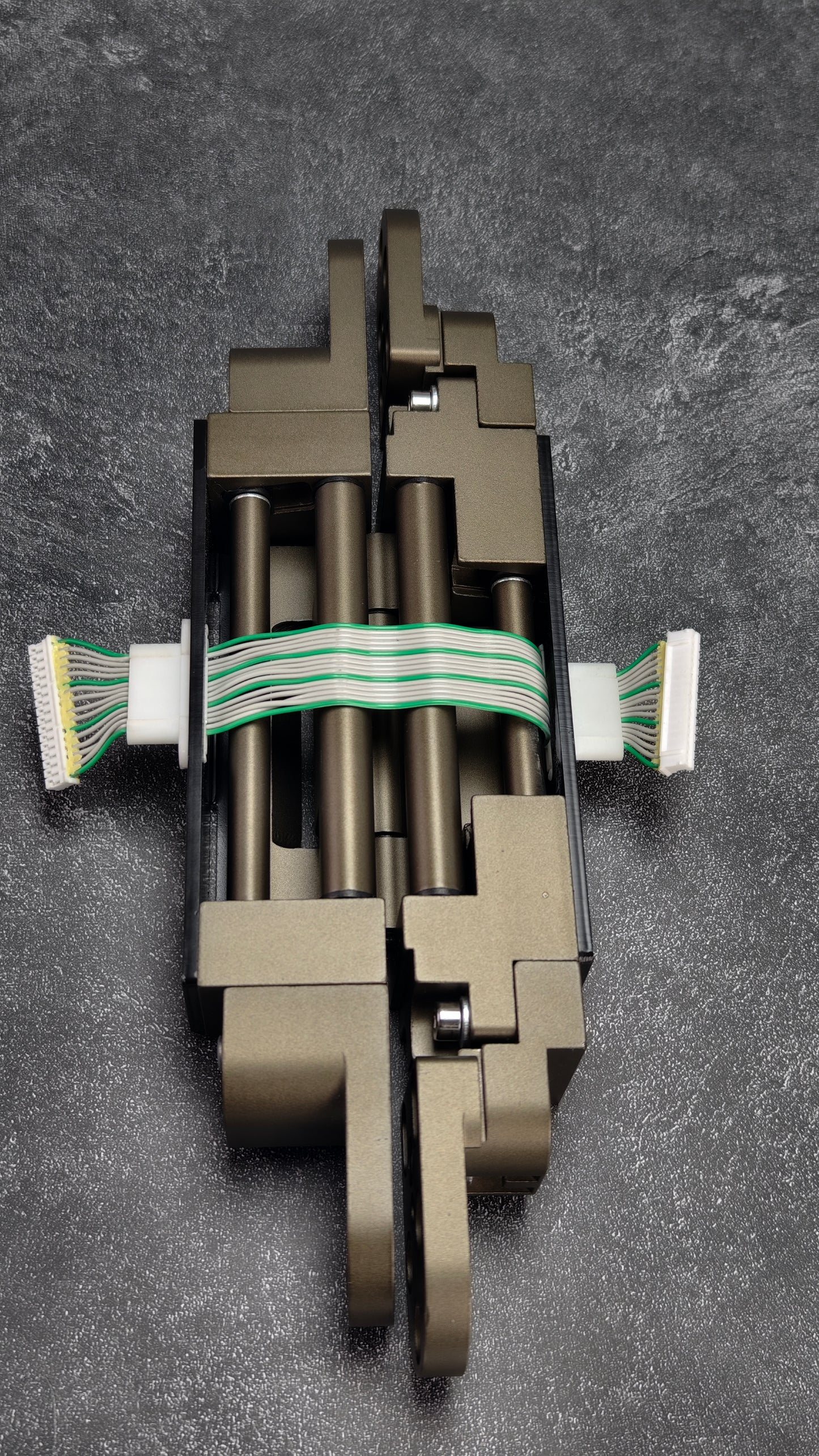 Heavy-Duty Multi-Axis Hinges - 300 kg Reference Value